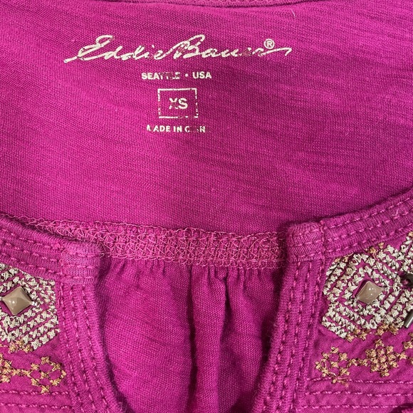 Eddie Bauer XS T-shirt Magenta, with embroidery and beading. - Picture 4 of 5